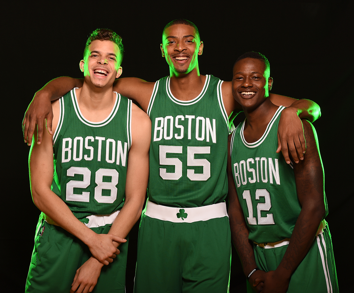 英雄联盟竞赛赌注-波士顿凯尔特人关键时刻扳平良机，志在荷甲名次提升，更衣室稳定，赛季目标并未改变的简单介绍